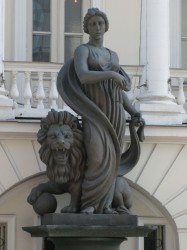 IMG_0809.JPG (189.08 КБ) 34730 просмотров У входа в галерею искусств Зураба Церетели